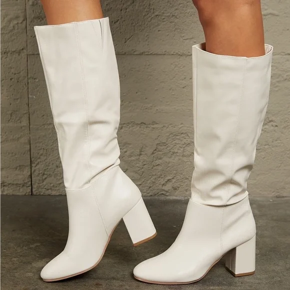 NEW QUPID Retro 60s Go Go Style Vegan Leather Knee High Heeled Boots in White - Picture 3 of 5